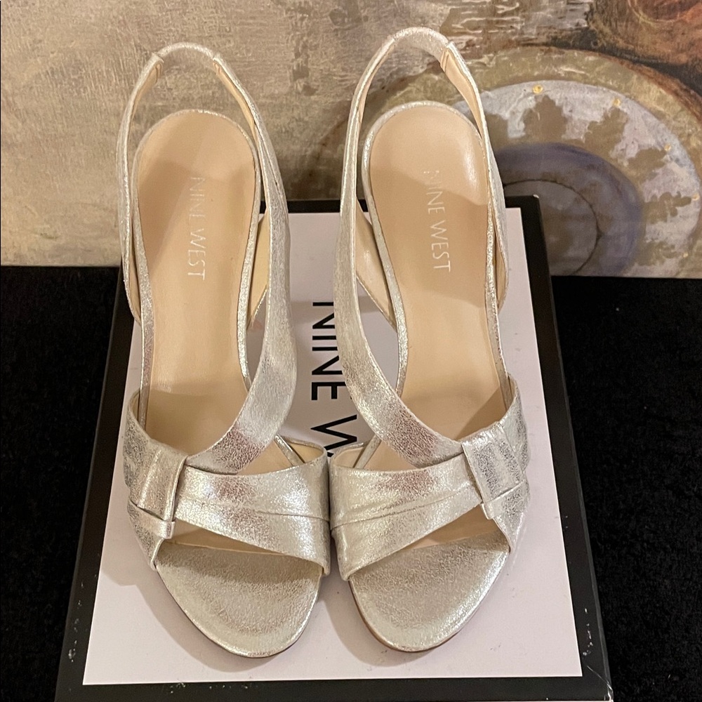 Nine West Silver Heels - Picture 10 of 10